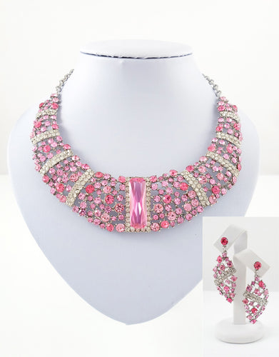 Round pink necklace