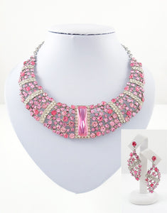 Round pink necklace