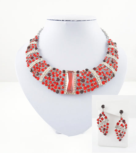 Sparkling red necklace