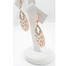 Pearl drop earrings
