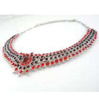 Red star necklace