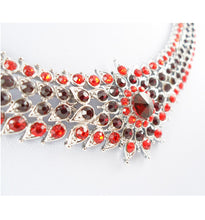 Red star necklace