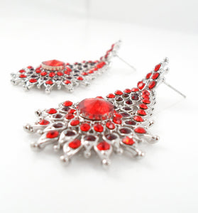 Red star necklace