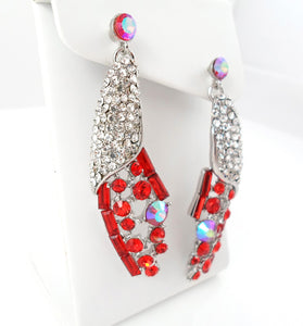 Elegant red necklace