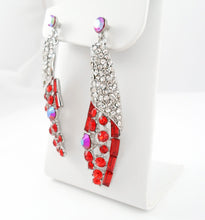 Elegant red necklace