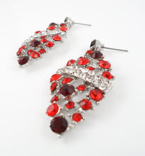 Sparkling red necklace