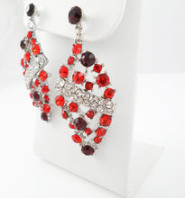 Sparkling red necklace