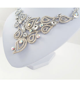 Stunning silver necklace