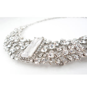Sparkling grey necklace