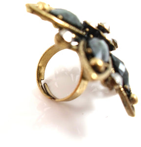 Statement ring - grey